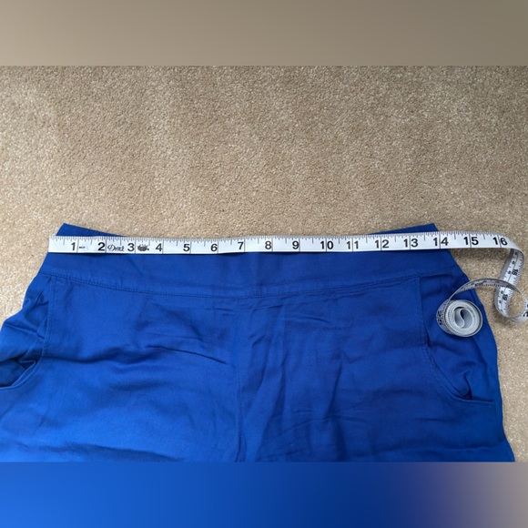 Lilly Pulitzer Vibrant Blue Shorts - Picture 7 of 8